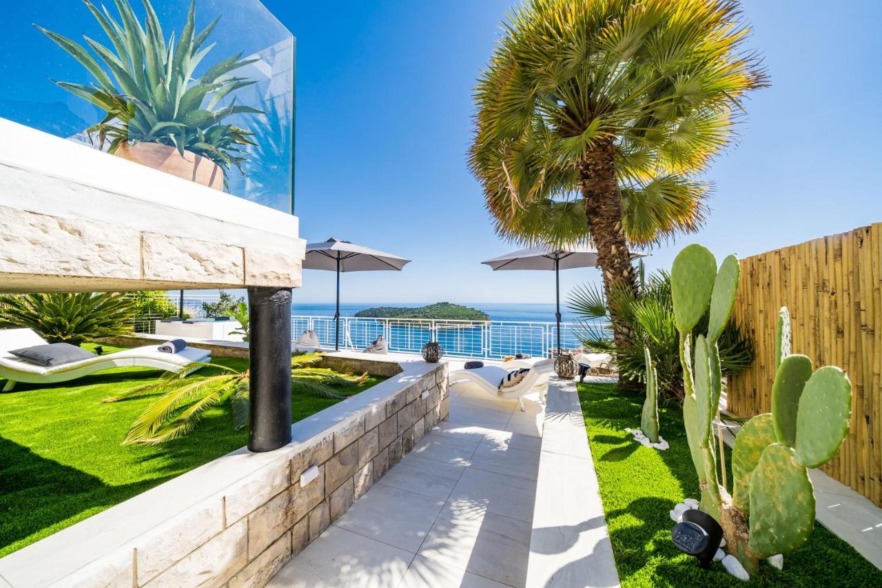 Gorgeous Ground Floor W/ Minipool & Patio * Dubrovnik