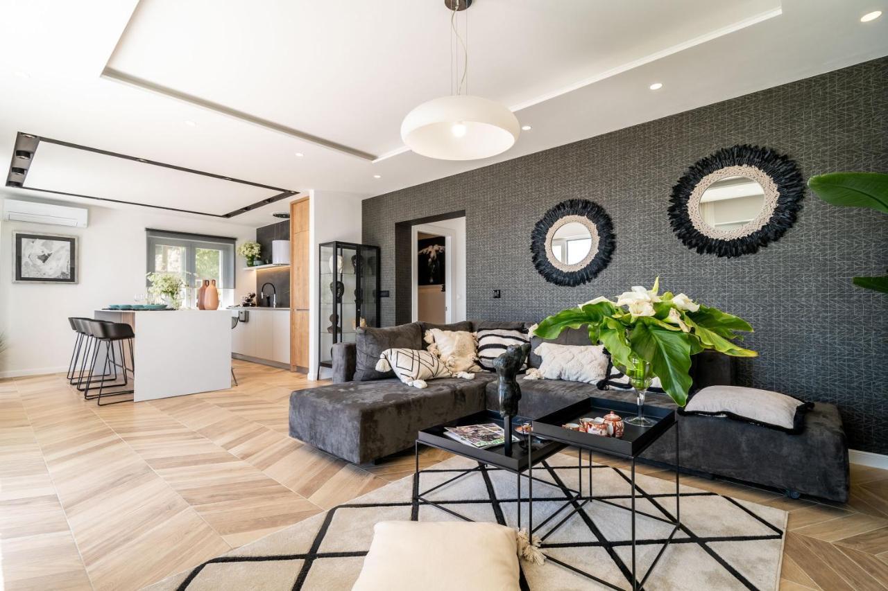 Gorgeous Ground Floor W/ Minipool & Patio Leilighet Dubrovnik