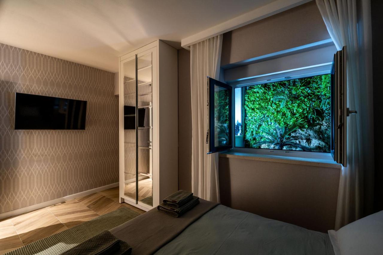 Gorgeous Ground Floor W/ Minipool & Patio * Dubrovnik